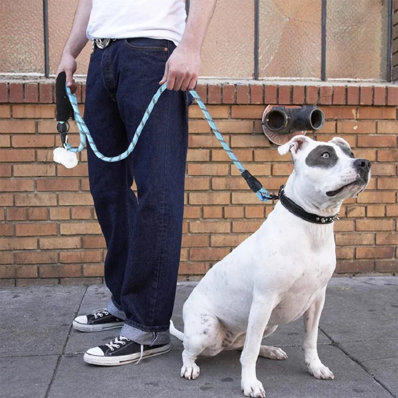 120/150/200/300CM Laisses solides pour chiens Laisse pour chien à poignée douce Laisse renforcée pour petits chiens et moyens, grands Fournitures pour grands chiens